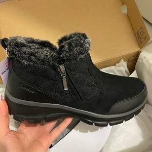 Skechers furry winter boots